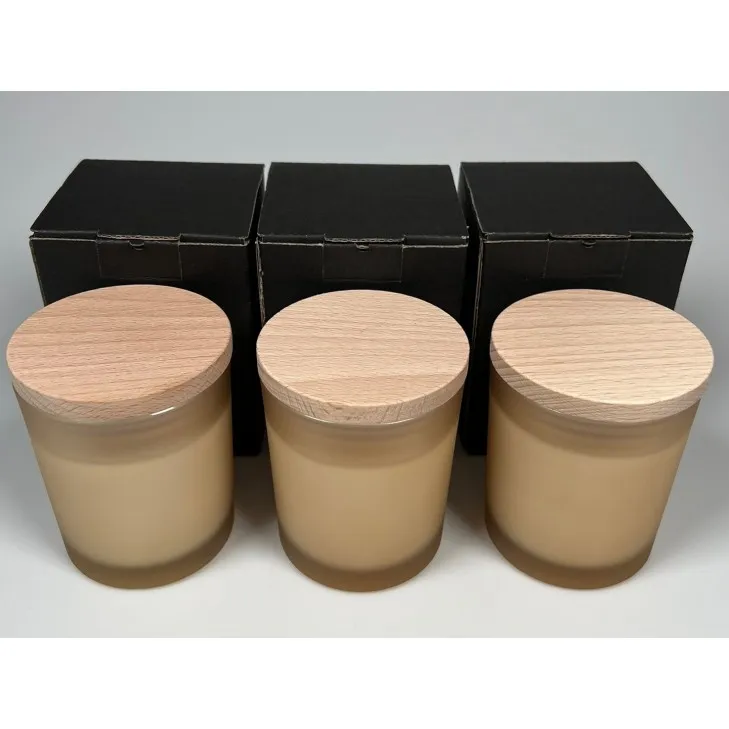 Świeca sojowa zapachowa w szkle brązowa satyna - bawełniany knot 245 ml